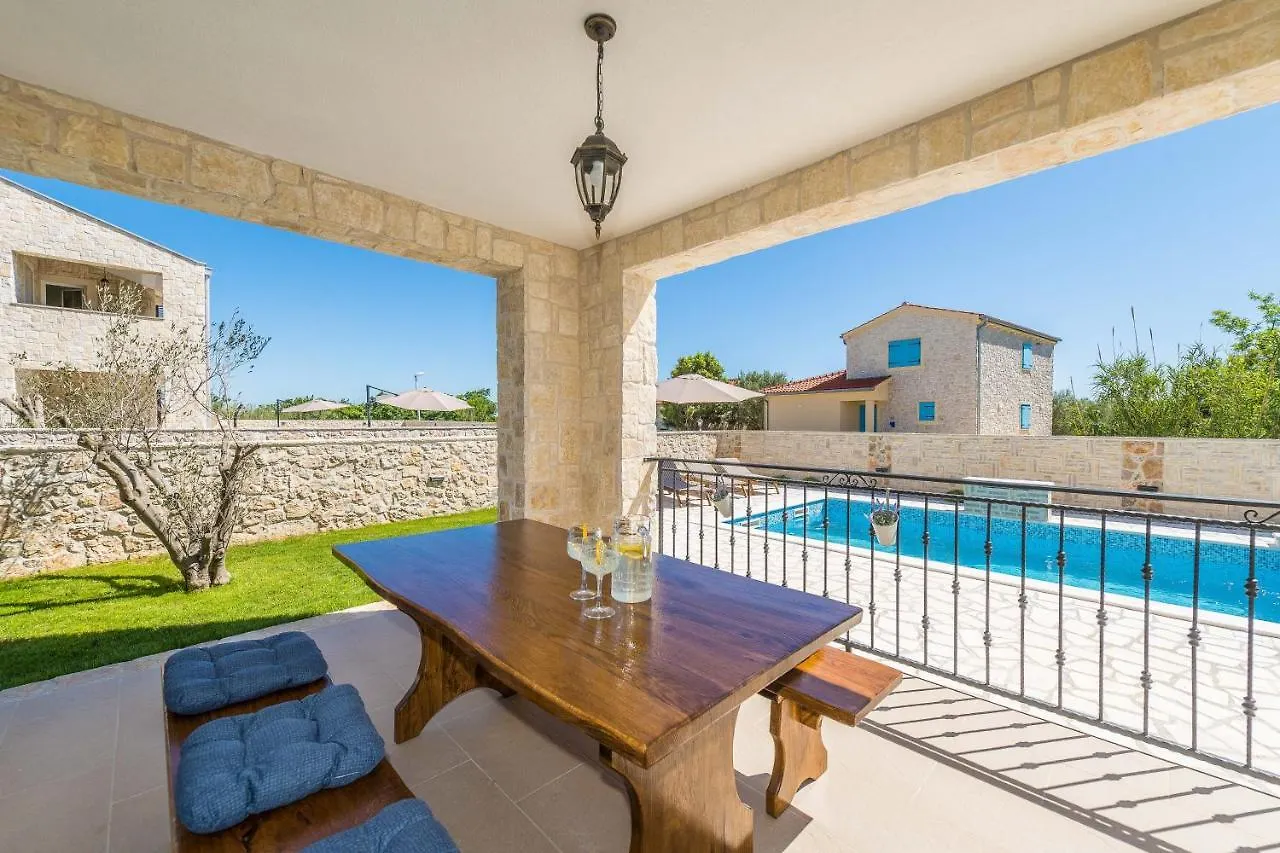 Luxury Villa With Heated Pool, Jacuzzi And Sauna 01 - By Ta Leut Agency Privlaka  0*, Privlaka (Zadar) Croatia